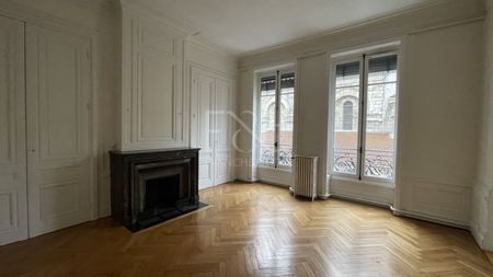 T3 de 88 m² - rue Sully Lyon 6ème - Photo 3