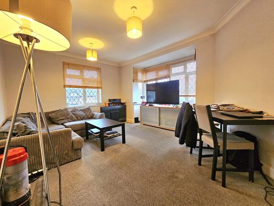 2 bedroom flat to rent - Photo 1