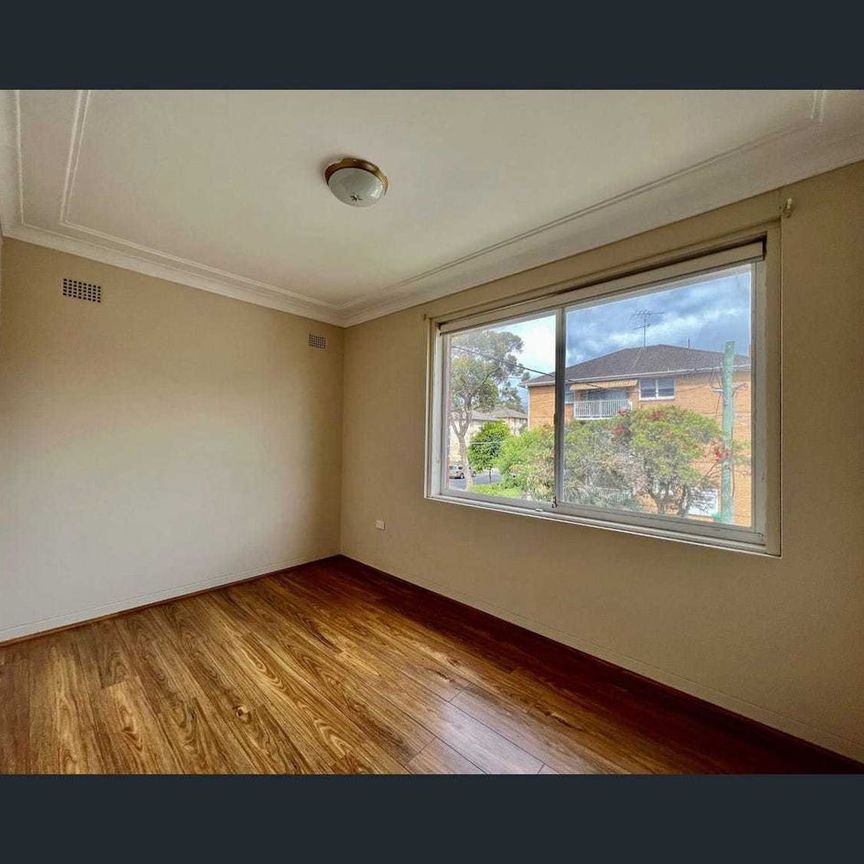 Beautiful 2-bedroom Apartment in Hillsdale - Photo 1