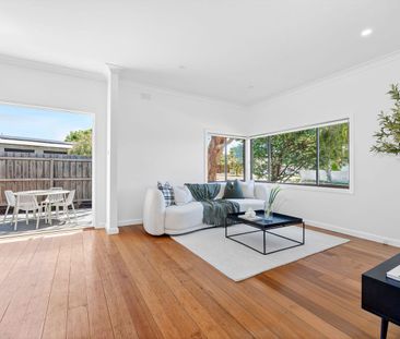 Charming 3 Bedroom Home - Photo 1