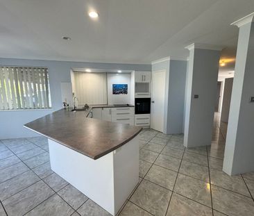 Welcome to this charming home in Wandina! - Photo 3