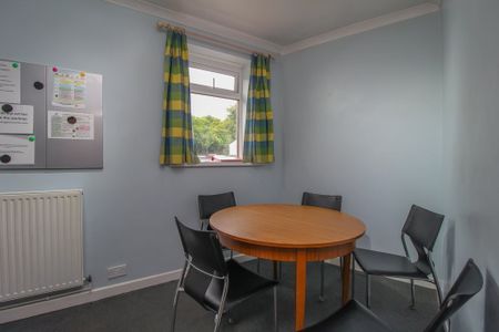 King Street, Treforest, Pontypridd - Photo 4