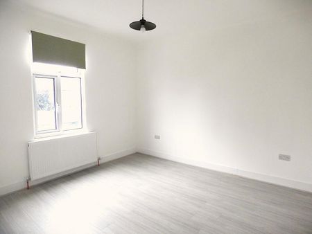 Liverpool Road - Photo 4