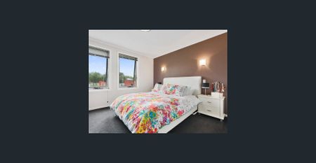 Wynyard - Executive 3 Bedroom 2 bathroom Unit - Photo 3