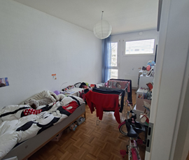 Bel appartement de 4 pièces au 5ème étage avec ascenseur. Cet appar... - Photo 3