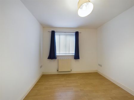 Roklis Corner, Albion Street, 2 bedroom, Apartment - Photo 2