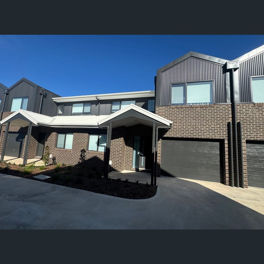 8/55-57 Bouchier Street, Shepparton, Vic 3630 - Photo 1