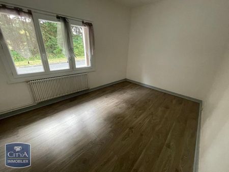 Location Maison 4 pièces 92m² FONTAINE LE COMTE 86240 - Photo 2