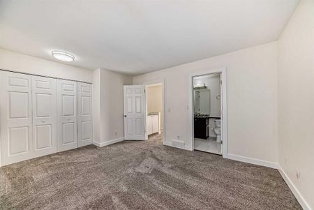 148 Castlegreen Close Northeast, Calgary - Photo 2