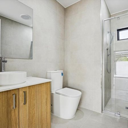 Brand New, Fully Detached, Stylish & Light-Filled Living - Photo 3