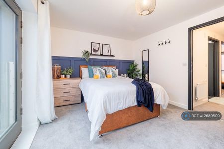 1 bedroom in a house share to rent - Photo 5