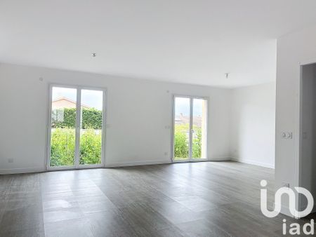 Maison 5 pièces de 110 m² à Saint-Marcel (01390) - Photo 3