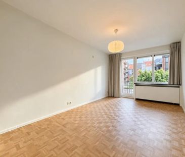 Ruim 2-slaapkamer appartement nabij Gent-Sint-Pieters - Foto 1