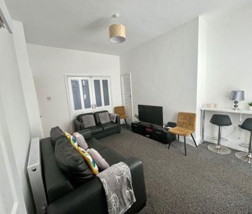 2 bedroom house to rent - Photo 1