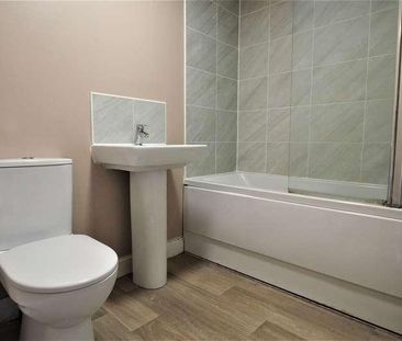 Goodman Close, Chapel-en-le-frith, SK23 - Photo 5