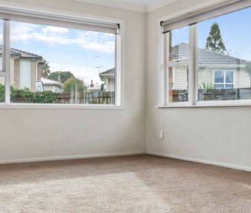 Manurewa living! - Photo 3