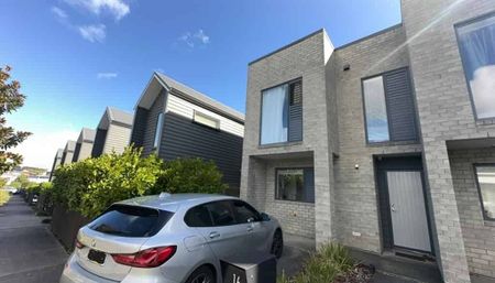 Modern 3-Bedroom Home with 2 Bathrooms in Hobsonville - Photo 5