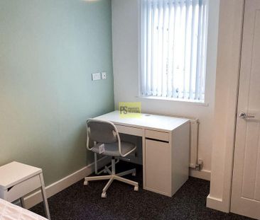 5 bedroom terraced house to rent - Photo 2