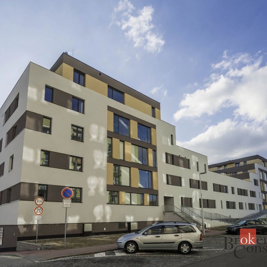 Pronájem bytu 2+kk 68 m² - Фото 1