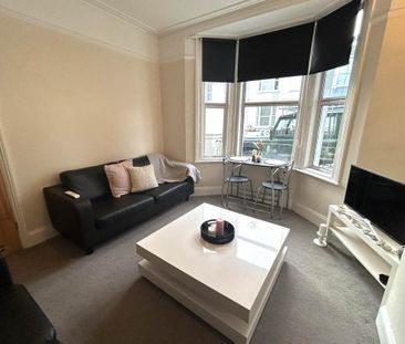 4 bedroom house to rent - Photo 2