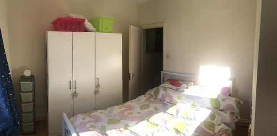 Wandsworth , SW18 (Flat) - Photo 2