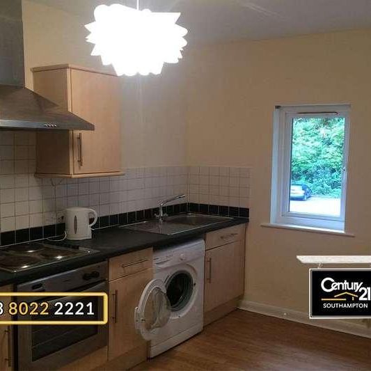 |ref: |, Portswood Road, Southampton, Hampshire, SO17 - Photo 1