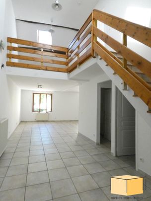 Location Appartement 4 pièces 78m² BELLEY 01300 - Photo 1