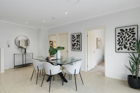 Low-Maintenance Family Home in Carlingford West Catchment - Photo 2