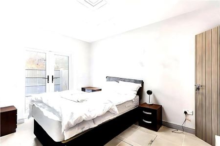 4 bedroom apartment to rent - Photo 5