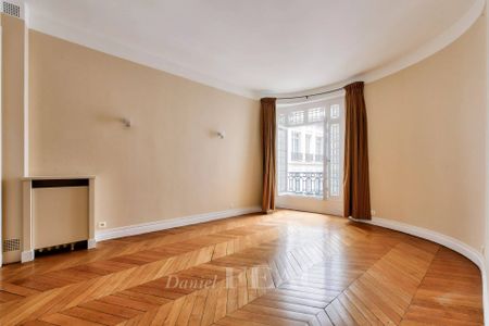 Location appartement, Paris 17ème (75017), 4 pièces, 101.47 m², ref 86492026 - Photo 3