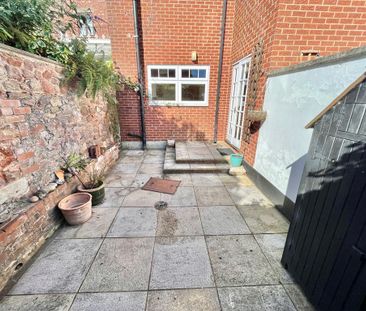 2 bedroom property to rent - Photo 2