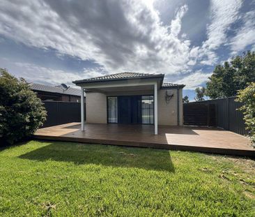 Modern, Low-Maintenance Home in a Prime Family Location! - Photo 4