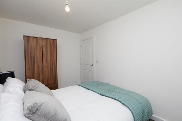 3 bedroom serviced apartment to rent - Photo 1