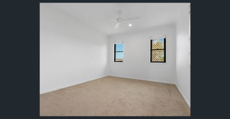 WAKE UP TO OCEAN VIEWS, WALK TO BEACH/SHOPS, AC/FENCED YARD - Photo 2