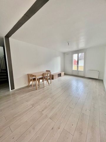 Location Appartement 4 pièces 92m² TROYES 10000 - Photo 2