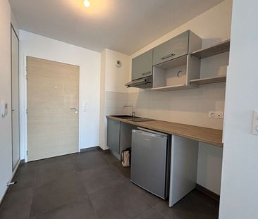 Location Appartement 2 pièces 48m² - Photo 3