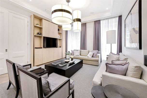 Exceptional 3 bedroom, 3 bathroom lateral apartment in a prestigious development with concierge, and facilities including a gym, yoga studio and meeting room. - Photo 1