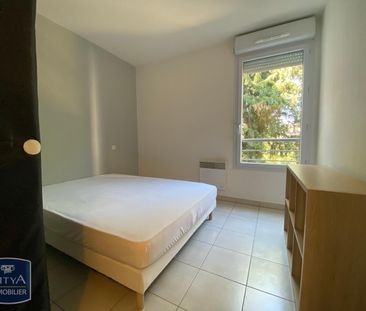 Location Appartement 3 pièces 62m² MONTFAVET 84140 - Photo 2