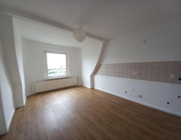 53159 - Helle Dachgeschosswohnung mit 3 Zimmern - Photo 1