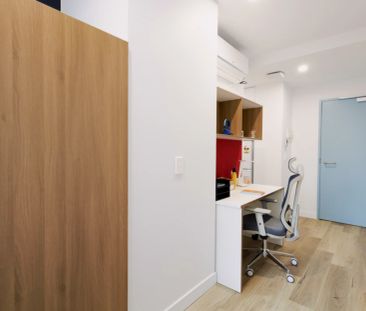 Private Studio Bronze - Photo 3