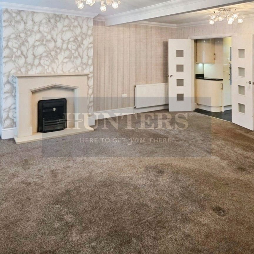 3 bedroom House To Let Total Size: 636 SQ FT - Photo 1