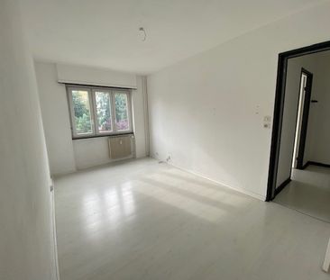 Location Appartement 2 pièces 43m² - Photo 4