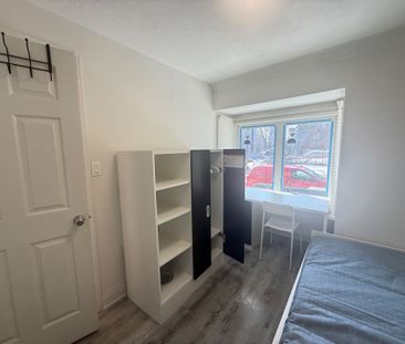 For Lease - 283 Harvie Avenue, Toronto, Ontario - Photo 2