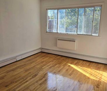 5 1/2 à louer - Photo 3