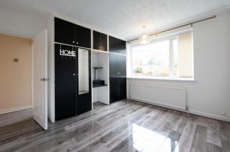 3 bedroom detached bungalow to rent - Photo 4