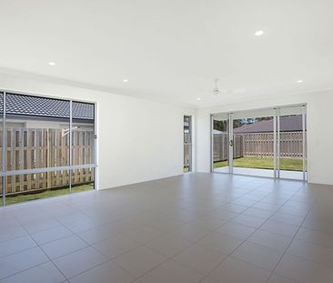 STYLISH AND MODERN HOME IN BURPENGARY EAST - Photo 2