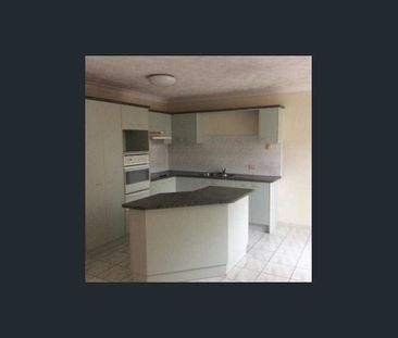 Convenient & Comfortable Living in Kedron! - Photo 5