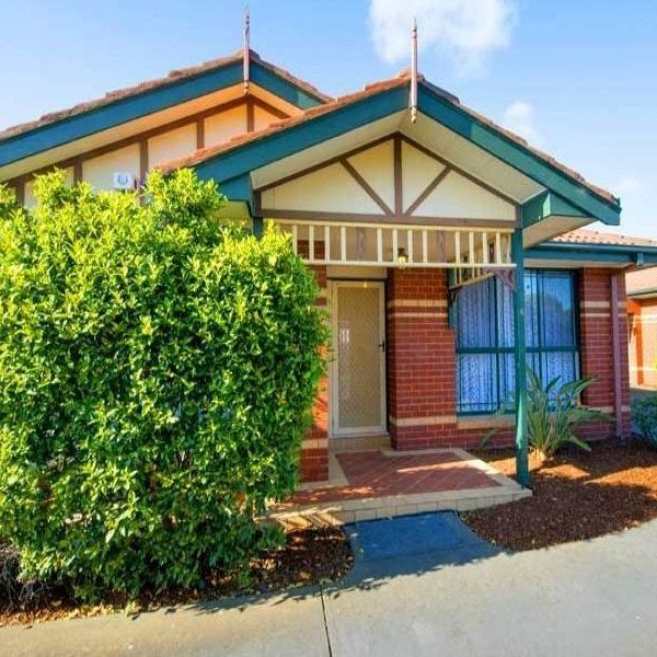 Extra Spacious Villa Unit - Photo 1