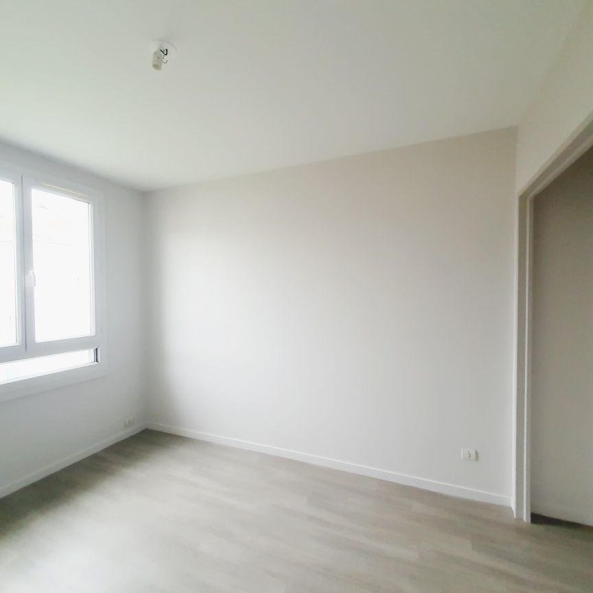 T3 de 60 m² salon avec balcon – grenier privatif - Photo 1