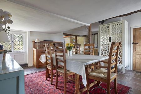 4 bedroom detached house to rent - Photo 3